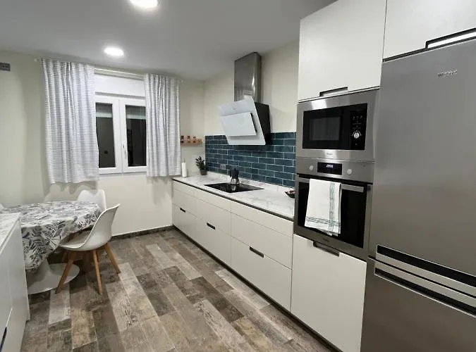 La Chabola * Sobarzo